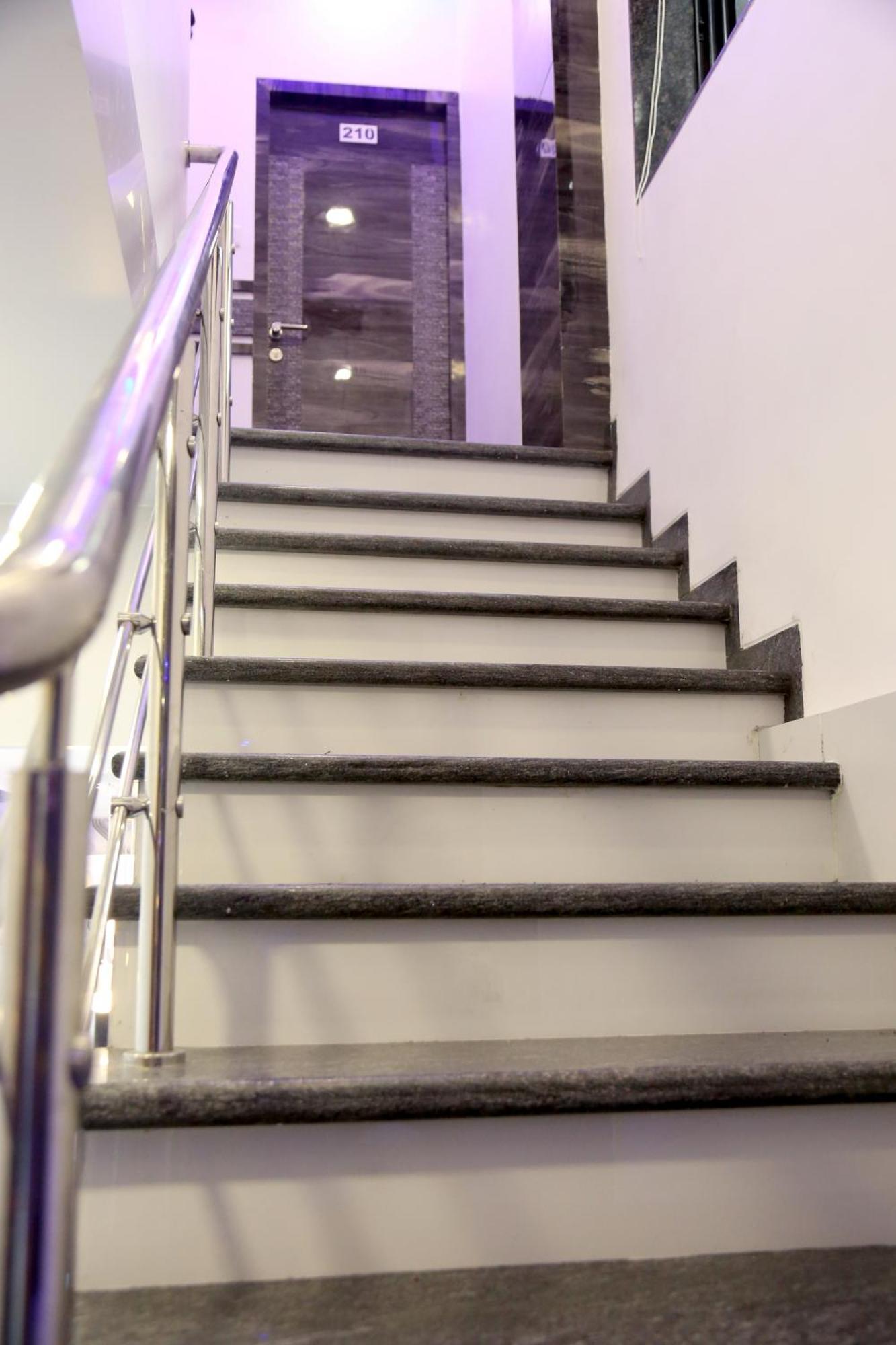 Hotel Magnum Airport T-2 Bombaj Zewnętrze zdjęcie
