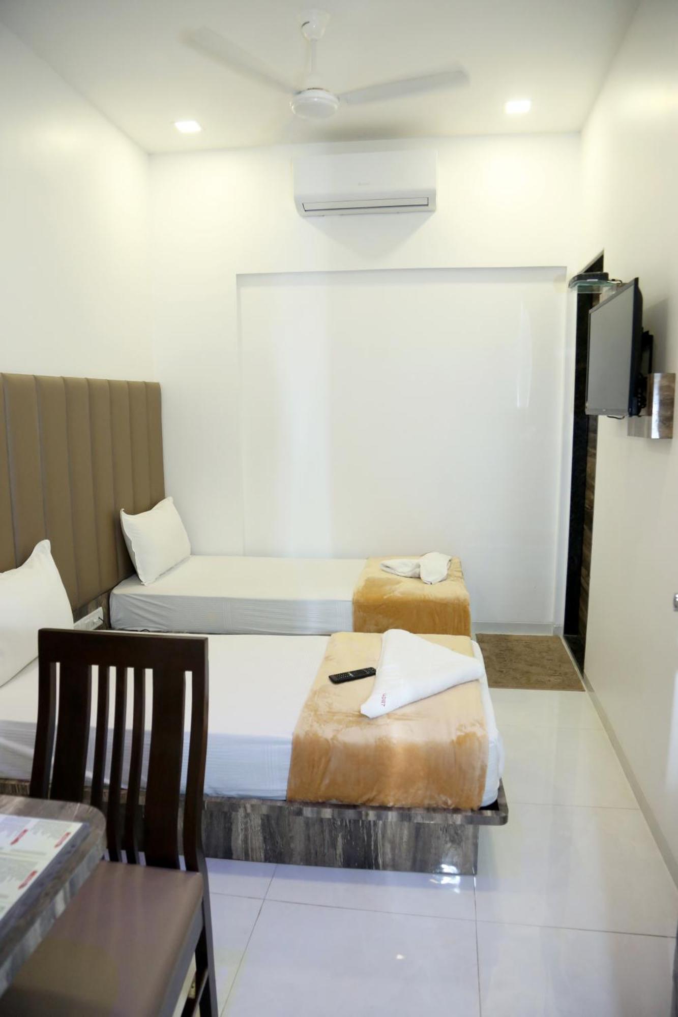 Hotel Magnum Airport T-2 Bombaj Zewnętrze zdjęcie