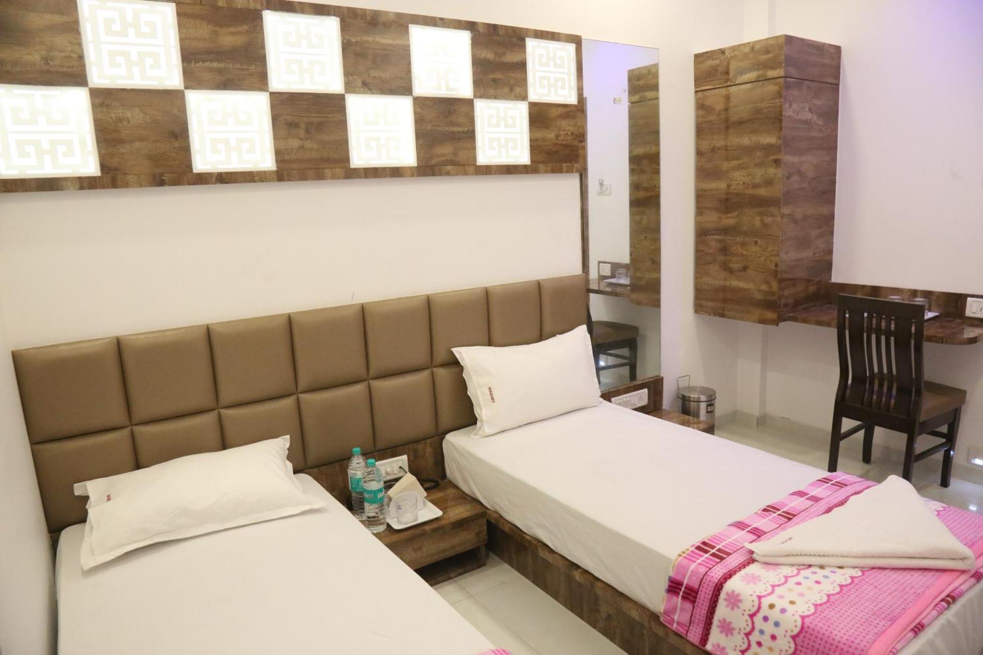 Hotel Magnum Airport T-2 Bombaj Zewnętrze zdjęcie