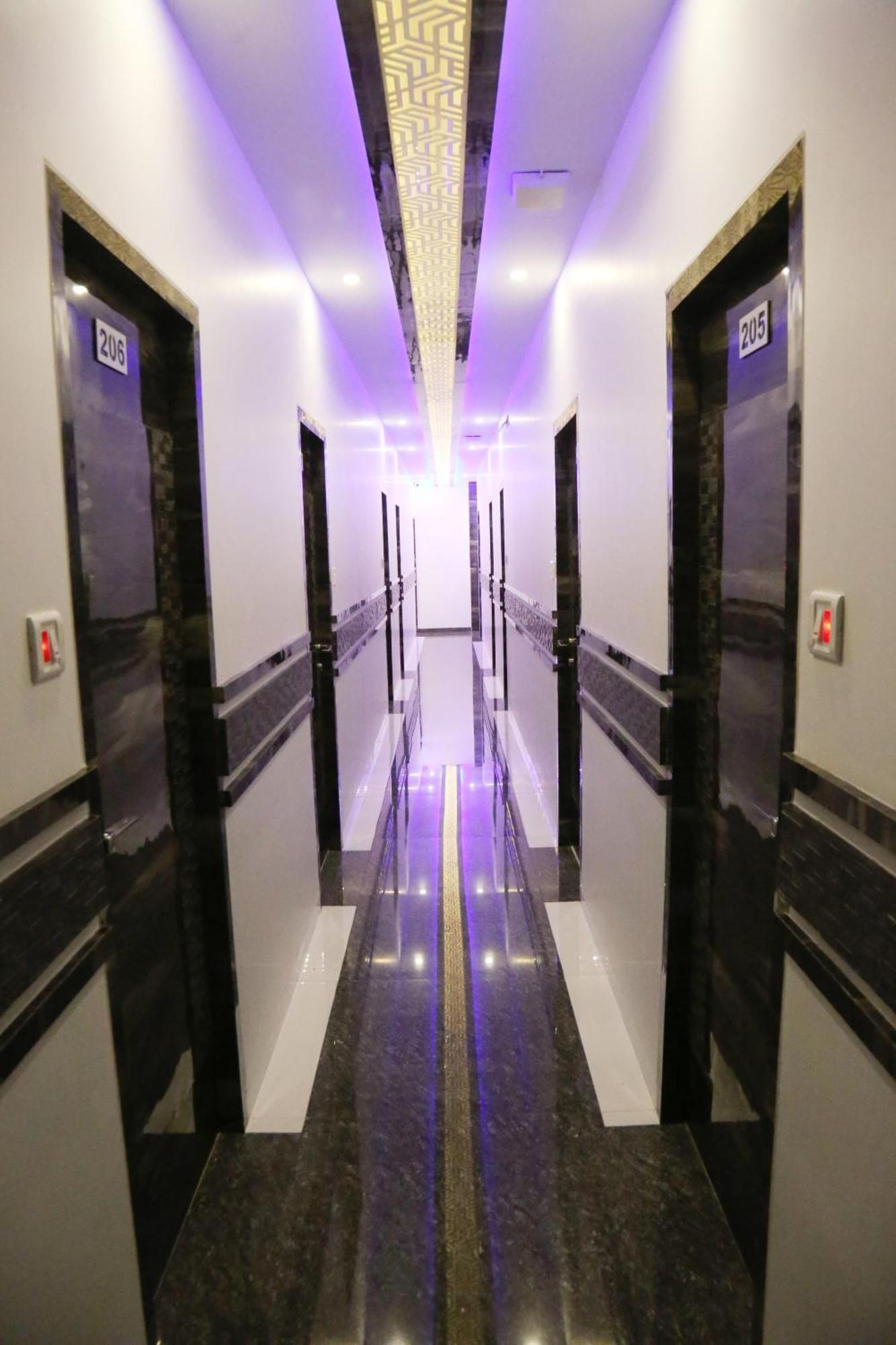Hotel Magnum Airport T-2 Bombaj Zewnętrze zdjęcie